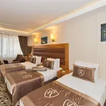 Regno Hotel