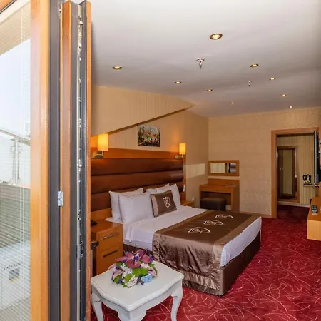 Regno Hotell 3*